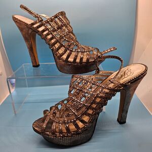 Fergie SILVER Platform‎ Cage Gladiator Stilettos Heels Sandal Shoes Women's 8.5M